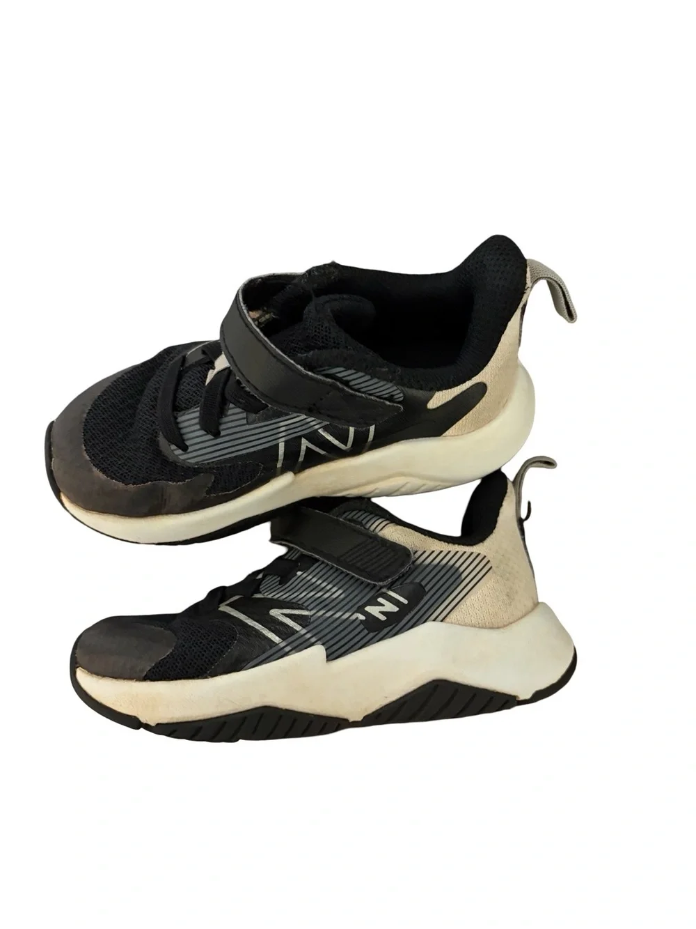 New Balance Rave Run v2 Bungee Lace & Top Straup Toddler Sneakers Black/White 8c